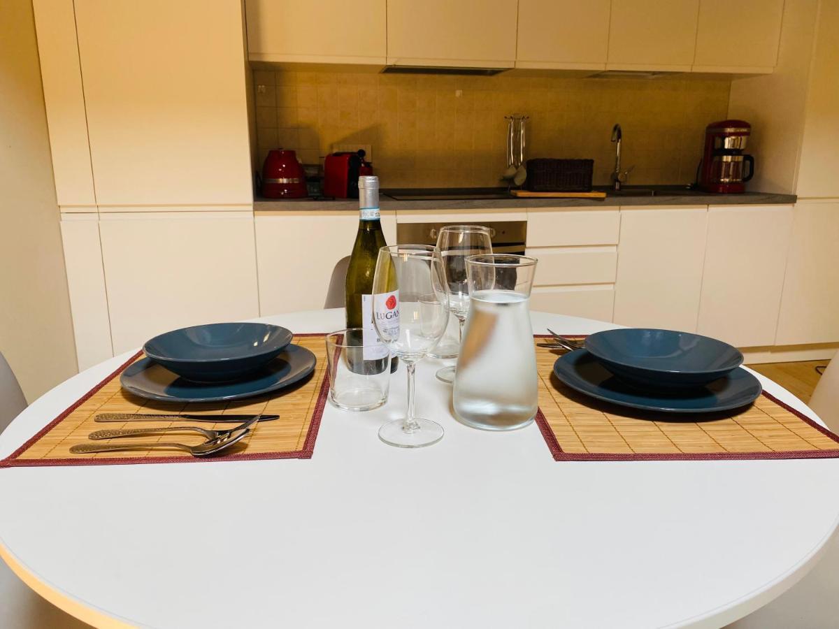 Apartamento Il Salotto Sul Rio Mantua Exterior foto